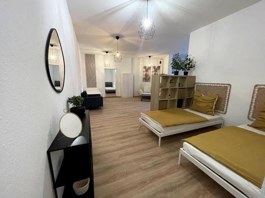 150Qm - 5 Rooms - Free Parking - Mallibase Apartments Hannover Eksteriør bilde