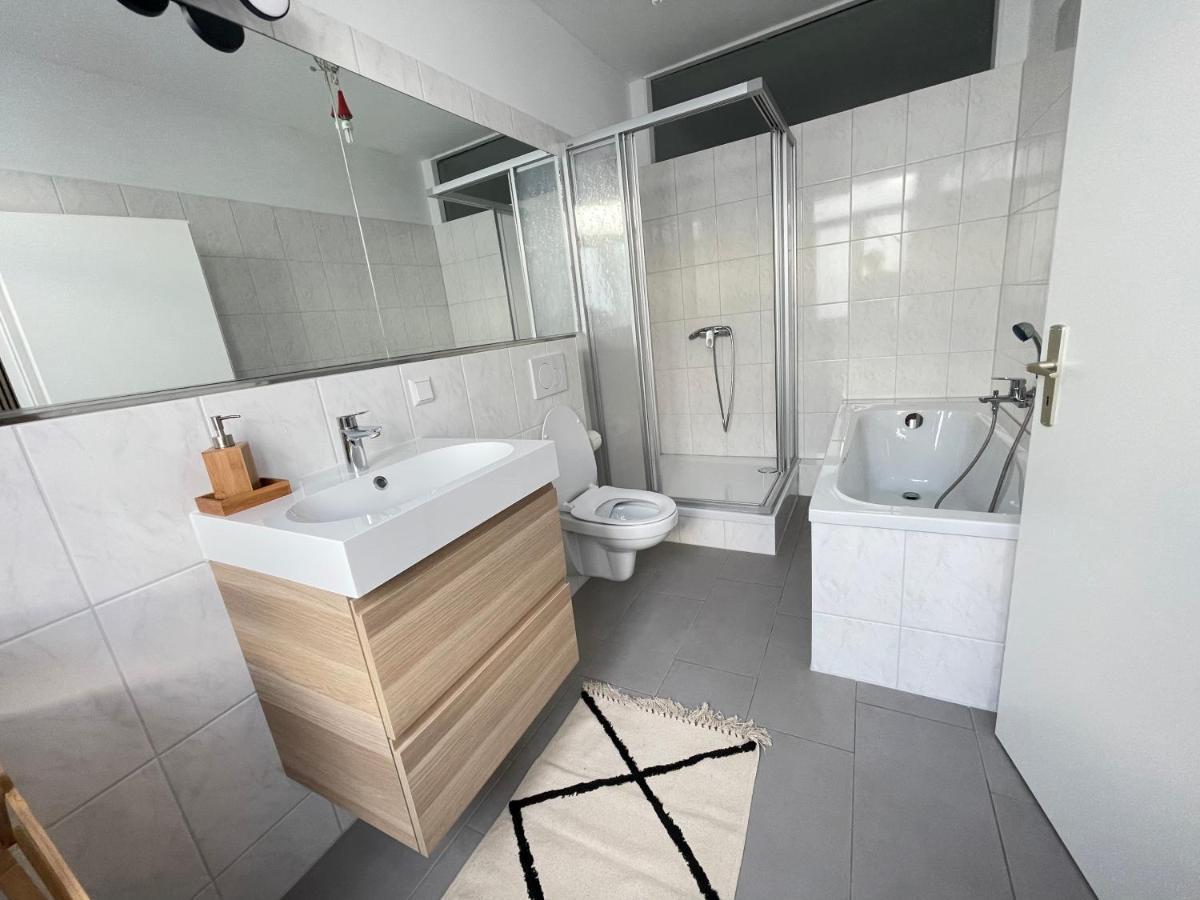 150Qm - 5 Rooms - Free Parking - Mallibase Apartments Hannover Eksteriør bilde