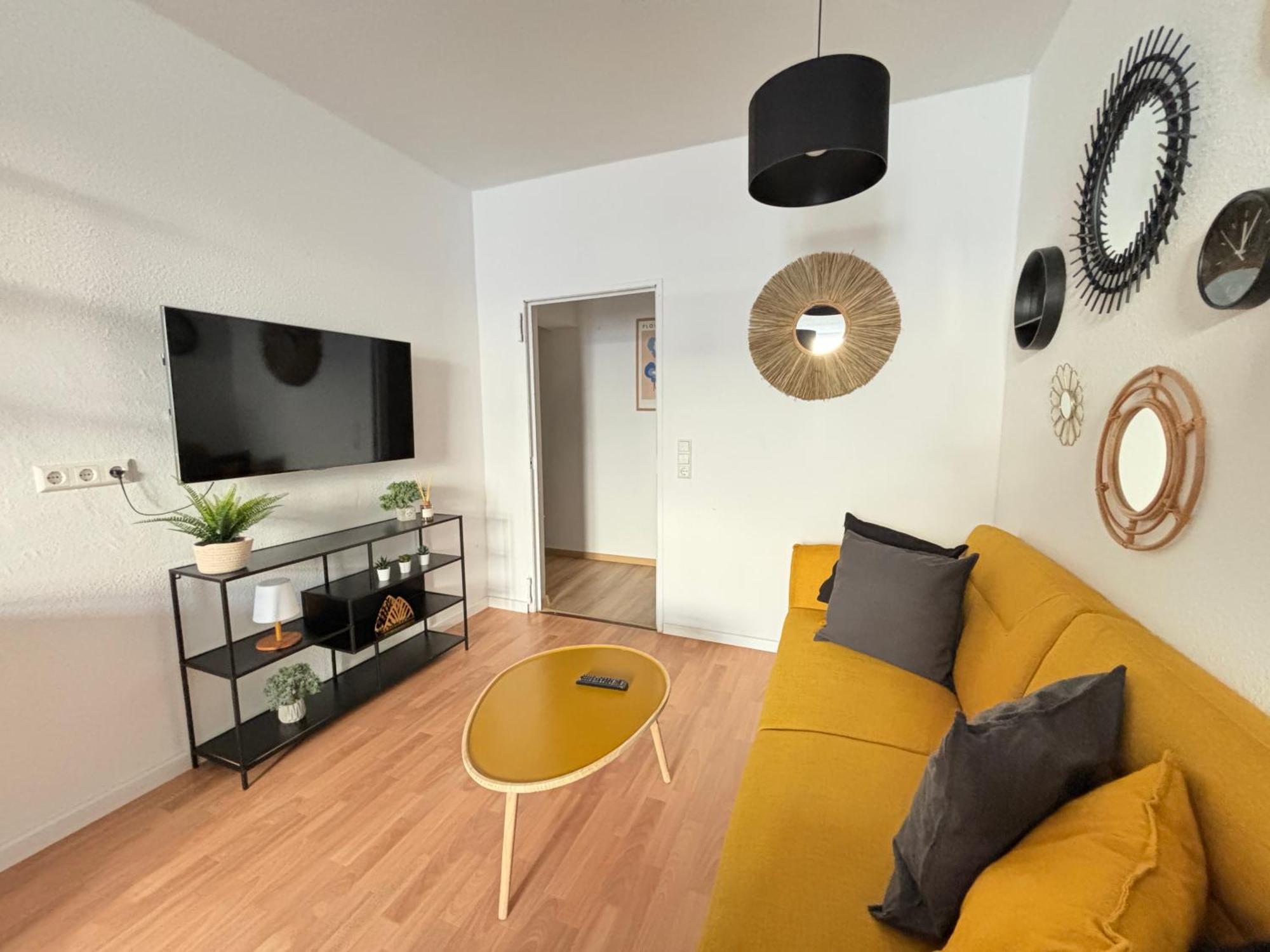 150Qm - 5 Rooms - Free Parking - Mallibase Apartments Hannover Eksteriør bilde