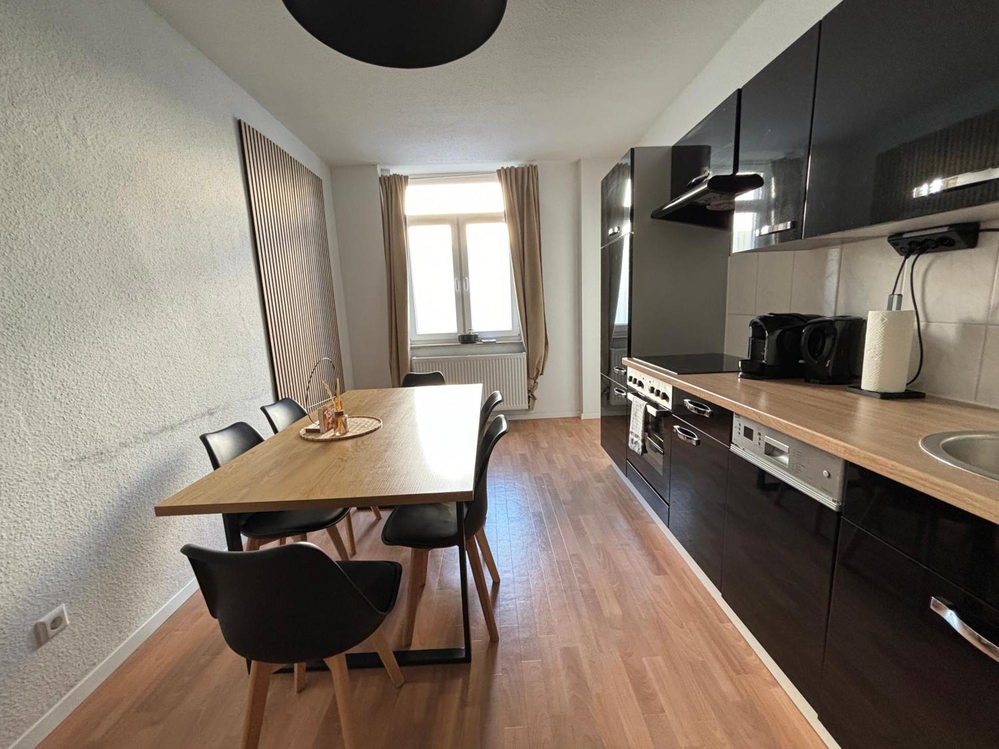 150Qm - 5 Rooms - Free Parking - Mallibase Apartments Hannover Eksteriør bilde